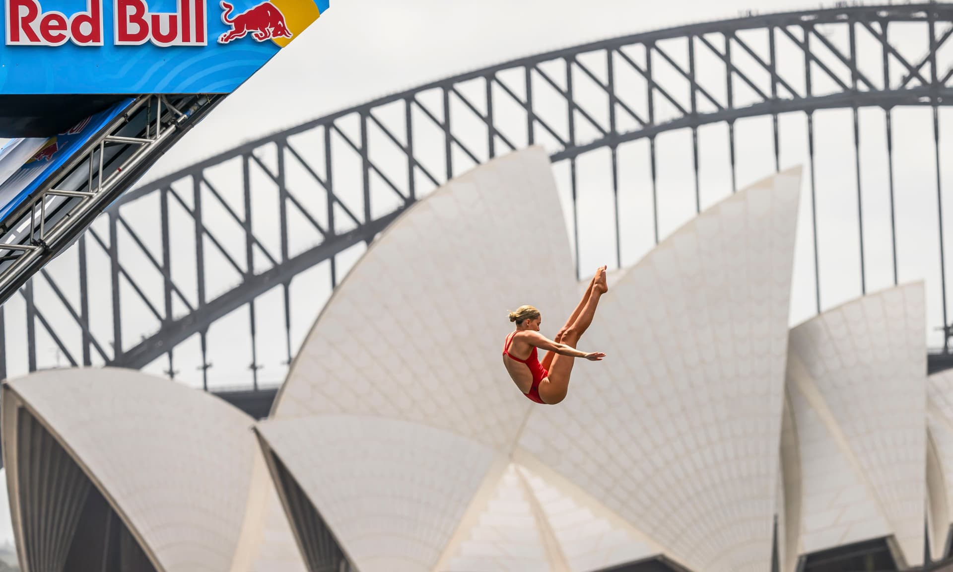 Woman diving in the Red Bull competition