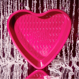 Great Jones Sweetheart Pan